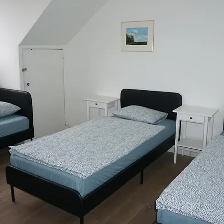 House Jane 4 Sleeping Rooms, Big Terrace. Dom wakacyjny *